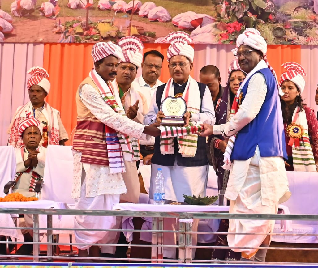 करमा महोत्सव हमारी प्राचीन और गौरवशाली परंपरा का प्रतीक: मुख्यमंत्री श्री विष्णुदेव साय करमा महोत्सव हमारी प्राचीन और गौरवशाली परंपरा का प्रतीक: मुख्यमंत्री श्री विष्णुदेव साय