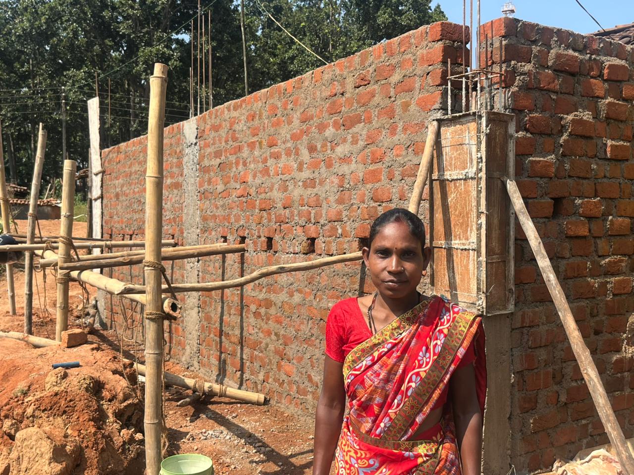 प्रधानमंत्री आवास योजना से पक्के घर का सपना हुआ साकार-श्रीमती महंती बेक प्रधानमंत्री आवास योजना से पक्के घर का सपना हुआ साकार-श्रीमती महंती बेक