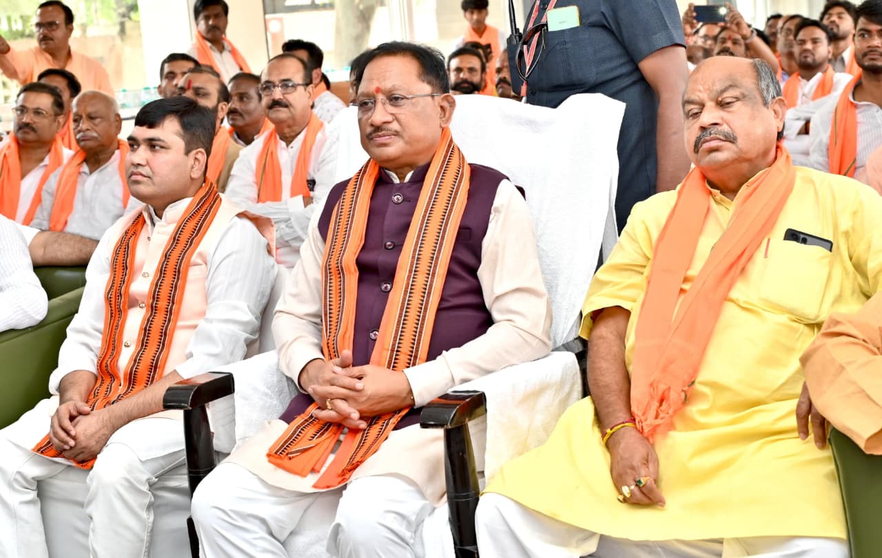 प्लास्टिक कचरे के बदले भोजन देने वाली अनोखी पहल ‘गार्बेज कैफे’ को देशभर में मिली पहचान प्लास्टिक कचरे के बदले भोजन देने वाली अनोखी पहल ‘गार्बेज कैफे’ को देशभर में मिली पहचान