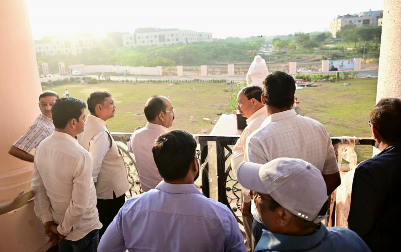 उप मुख्यमंत्री श्री अरुण साव ने विधानसभा भवन के लोकार्पण की तैयारियों का किया निरीक्षण उप मुख्यमंत्री श्री अरुण साव ने विधानसभा भवन के लोकार्पण की तैयारियों का किया निरीक्षण