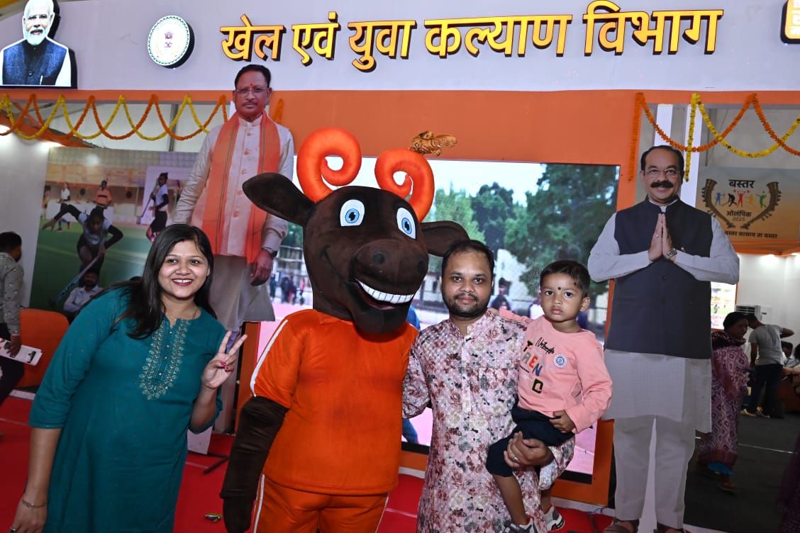 राज्योत्सव छत्तीसगढ़: : खेल और बस्तर ओलंपिक की मिल रही जानकारी खेल एवं युवा कल्याण विभाग के स्टॉल में राज्योत्सव छत्तीसगढ़: : खेल और बस्तर ओलंपिक की मिल रही जानकारी खेल एवं युवा कल्याण विभाग के स्टॉल में