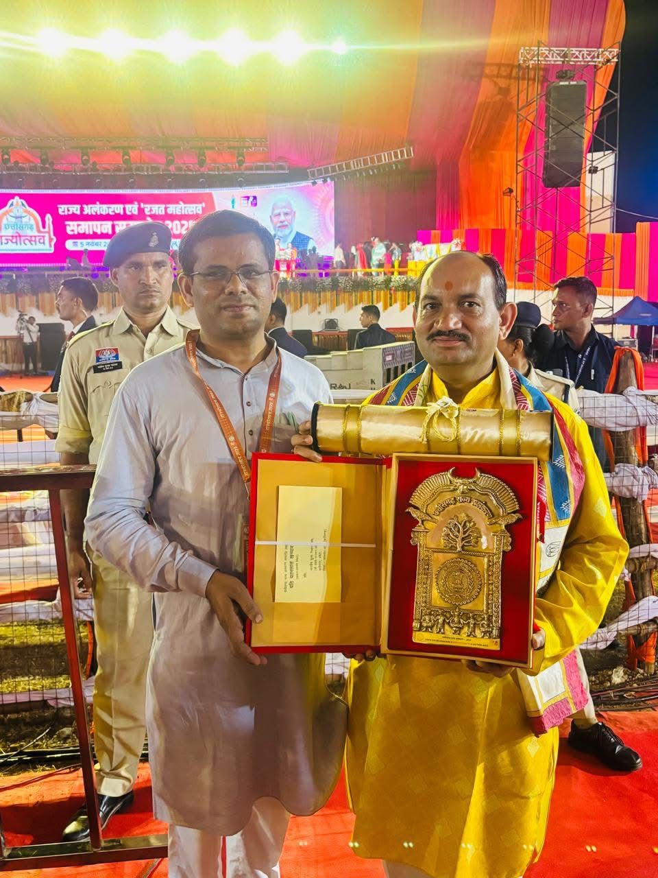 अहिंसा और गौरक्षा के क्षेत्र में अनुकरणीय कार्य के लिए भारतीय कुष्ठ निवारक संघ कात्रेनगर सोठी को राज्य स्तरीय ‘यति यतनलाल सम्मान’ अहिंसा और गौरक्षा के क्षेत्र में अनुकरणीय कार्य के लिए भारतीय कुष्ठ निवारक संघ कात्रेनगर सोठी को राज्य स्तरीय ‘यति यतनलाल सम्मान’