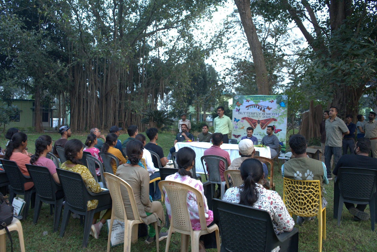 प्राकृतिक विविधता के अध्ययन के लिए देशभर से आए प्रतिभागियों ने बढ़-चढ़कर लिया हिस्सा प्राकृतिक विविधता के अध्ययन के लिए देशभर से आए प्रतिभागियों ने बढ़-चढ़कर लिया हिस्सा