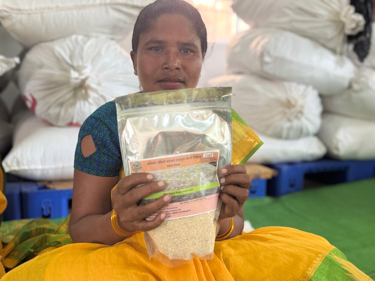 केंद्रीय कृषि मंत्री के मन को भाया दंतेवाड़ा का ‘जवा फूल चावल’ केंद्रीय कृषि मंत्री के मन को भाया दंतेवाड़ा का ‘जवा फूल चावल’