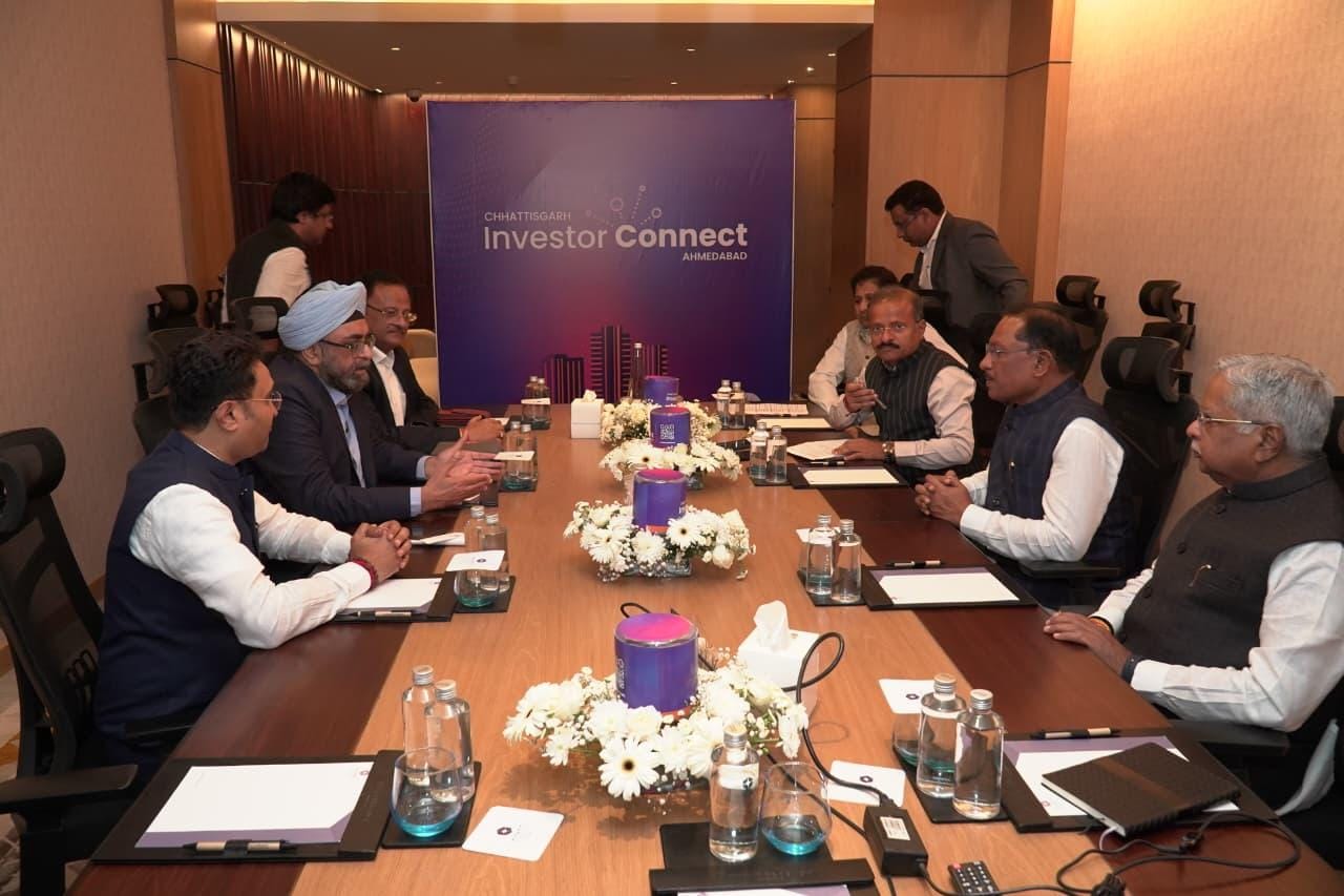 वेल्सपन समूह सहित उद्योगपतियों ने छत्तीसगढ़ में निवेश की इच्छा जताई…… वेल्सपन समूह सहित उद्योगपतियों ने छत्तीसगढ़ में निवेश की इच्छा जताई……