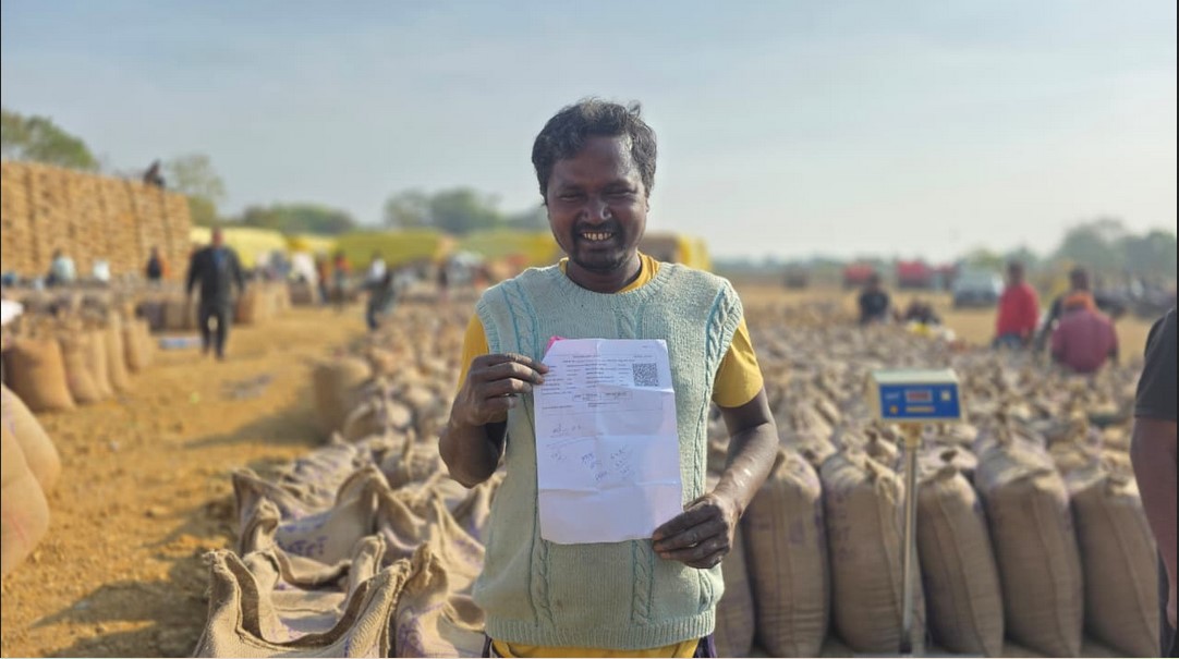 धान उपार्जन केंद्रों की सुव्यवस्थित व्यवस्था से किसानों को राहत धान उपार्जन केंद्रों की सुव्यवस्थित व्यवस्था से किसानों को राहत