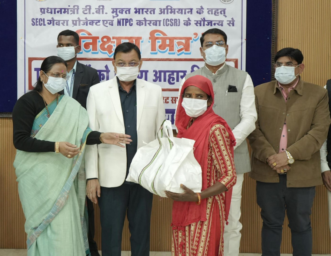 टीबी से घबराने की जरूरत नहीं, इलाज संभव: मंत्री श्री लखनलाल देवांगन टीबी से घबराने की जरूरत नहीं, इलाज संभव: मंत्री श्री लखनलाल देवांगन