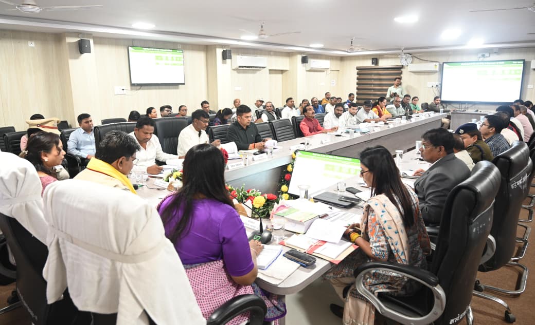 जनकल्याणकारी योजनाओं का लाभ पात्र हितग्राहियों तक पहुंचाना करें सुनिश्चित–उप मुख्यमंत्री विजय शर्मा जनकल्याणकारी योजनाओं का लाभ पात्र हितग्राहियों तक पहुंचाना करें सुनिश्चित–उप मुख्यमंत्री विजय शर्मा