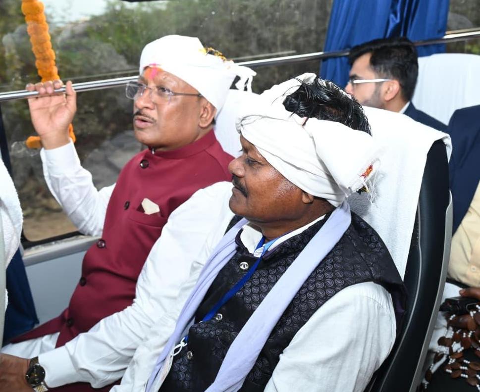 सुदूर वनांचलों को मिली कनेक्टिविटी की नई ताकत…… सुदूर वनांचलों को मिली कनेक्टिविटी की नई ताकत……