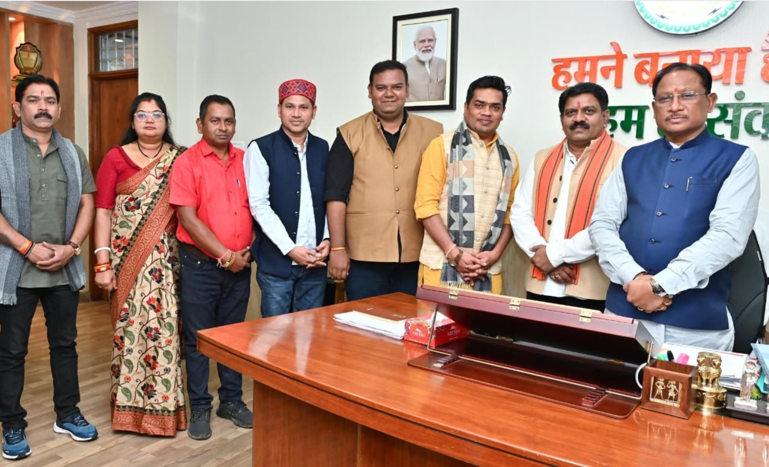 मुख्यमंत्री श्री विष्णु देव साय से रायपुर प्रेस क्लब के नवनिर्वाचित पदाधिकारियों की सौजन्य मुलाकात मुख्यमंत्री श्री विष्णु देव साय से रायपुर प्रेस क्लब के नवनिर्वाचित पदाधिकारियों की सौजन्य मुलाकात