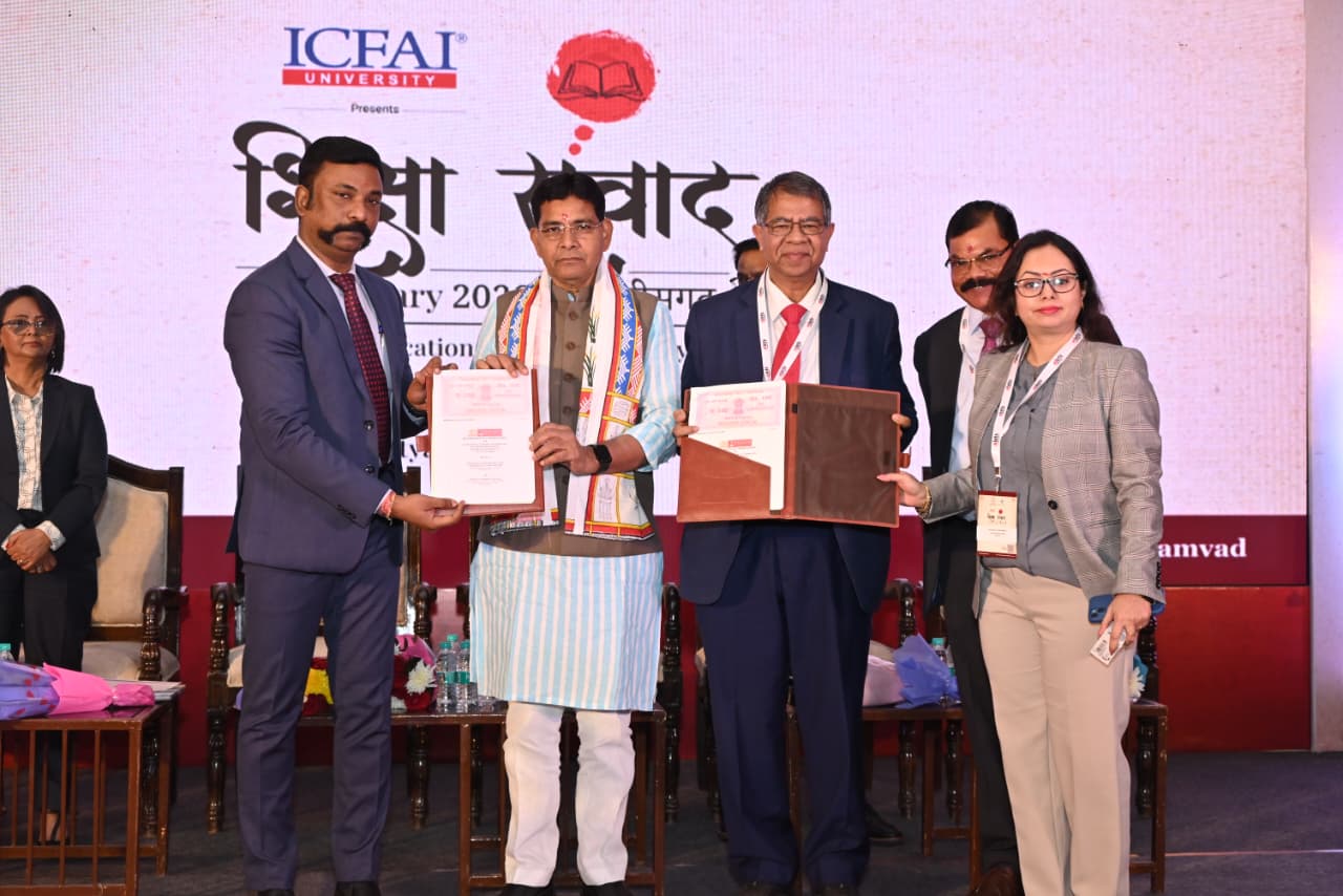 उच्च शिक्षण संस्थानों को उभरते अवसरों के अनुरूप खुद को तैयार करना होगा-उच्च शिक्षा मंत्री श्री टंक राम वर्मा उच्च शिक्षण संस्थानों को उभरते अवसरों के अनुरूप खुद को तैयार करना होगा-उच्च शिक्षा मंत्री श्री टंक राम वर्मा