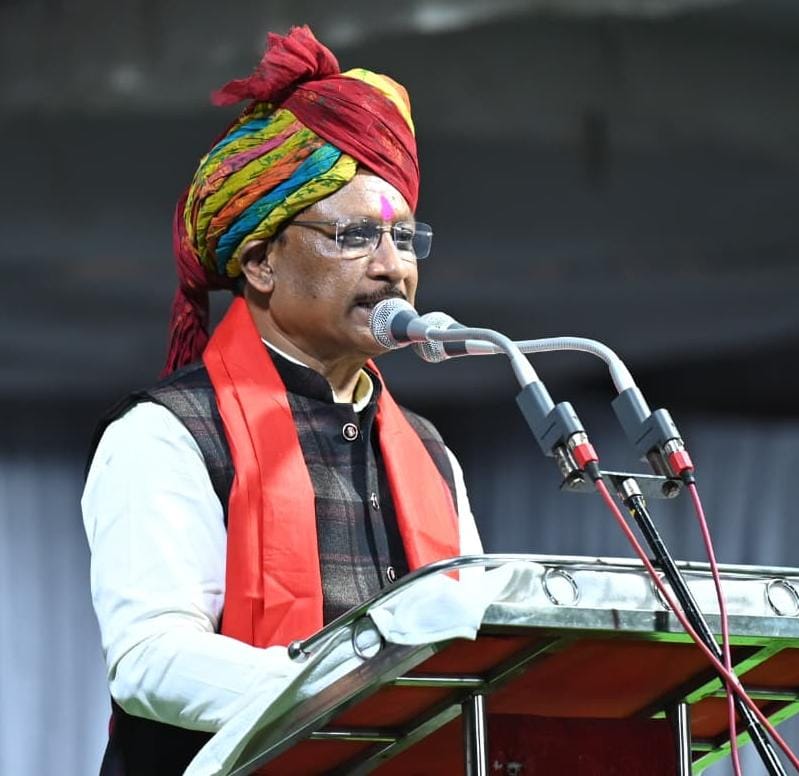 चन्द्रनाहू कुर्मी क्षत्रिय समाज के अधिवेशन में शामिल हुए मुख्यमंत्री श्री विष्णुदेव साय चन्द्रनाहू कुर्मी क्षत्रिय समाज के अधिवेशन में शामिल हुए मुख्यमंत्री श्री विष्णुदेव साय