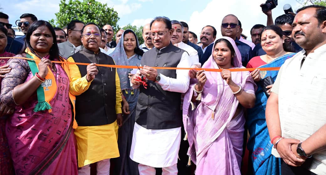 किसानों से किया हर एक वादा पूरा कर रही है हमारी सरकार : मुख्यमंत्री श्री साय किसानों से किया हर एक वादा पूरा कर रही है हमारी सरकार : मुख्यमंत्री श्री साय