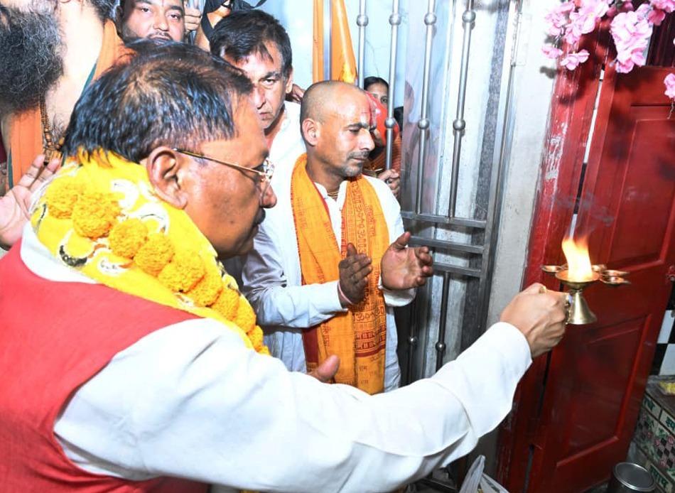 अनन्य रामभक्त श्री हनुमान जी का जीवन हम सभी के लिए प्रेरणादायक- मुख्यमंत्री श्री साय अनन्य रामभक्त श्री हनुमान जी का जीवन हम सभी के लिए प्रेरणादायक- मुख्यमंत्री श्री साय