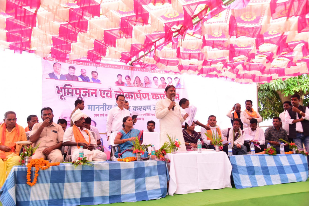 माओवाद के अंत के साथ बस्तर क्षेत्र में अब विकास को मिलेगी नई दिशा माओवाद के अंत के साथ बस्तर क्षेत्र में अब विकास को मिलेगी नई दिशा