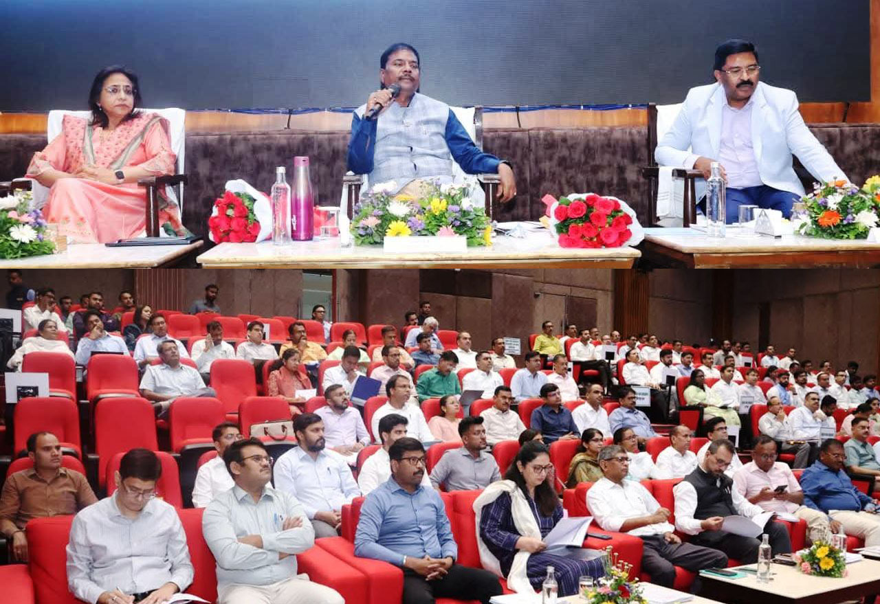 योजनाओं का लाभ हितग्राहियों को समय पर मिले: वन मंत्री श्री केदार कश्यप योजनाओं का लाभ हितग्राहियों को समय पर मिले: वन मंत्री श्री केदार कश्यप