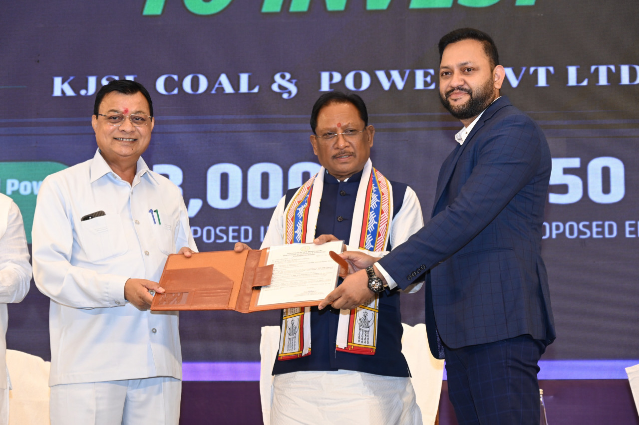 उद्योग और श्रम विभाग के आपसी समन्वय से संवर रहा है – छत्तीसगढ़ उद्योग और श्रम विभाग के आपसी समन्वय से संवर रहा है – छत्तीसगढ़