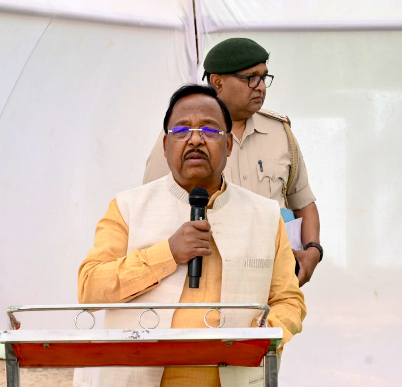 कृषि मंत्री ने वन शहीद स्मारक का किया लोकार्पण….. कृषि मंत्री ने वन शहीद स्मारक का किया लोकार्पण…..