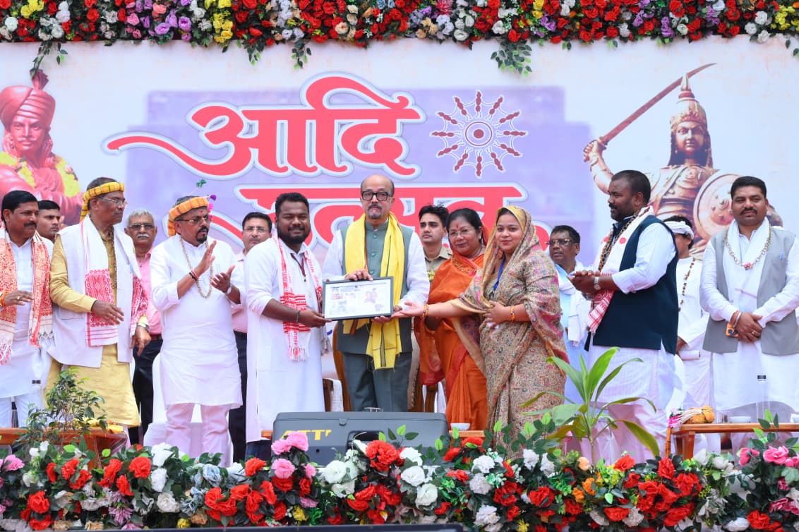 आदि उत्सव जनजातीय संस्कृति और परंपराओं को नई पीढ़ी तक पहुँचाने का महत्वपूर्ण माध्यम: राज्यपाल श्री रमेन डेका