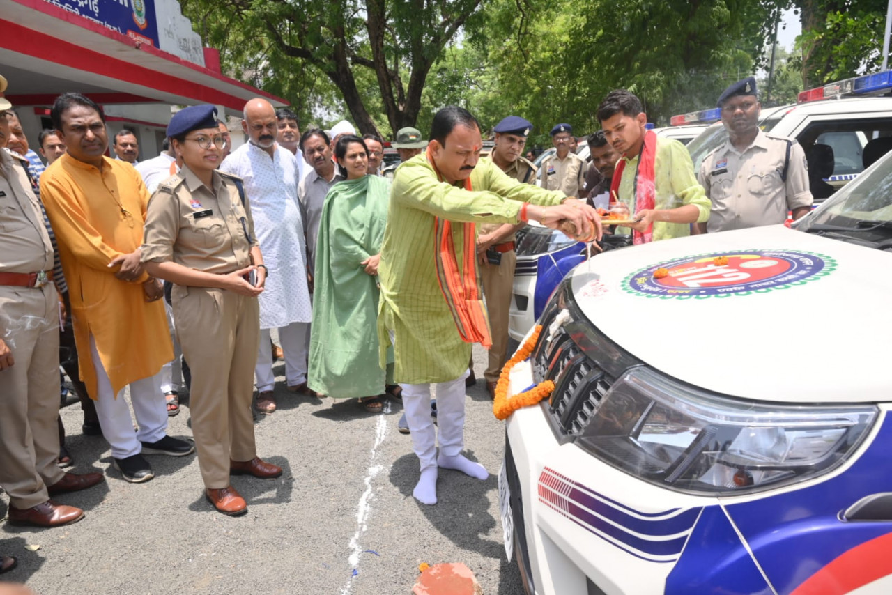 एमसीबी में सुरक्षा का हाईटेक कवच: डायल-112 नेक्स्ट जेन सेवा के तहत 8 अत्याधुनिक ERV रवाना