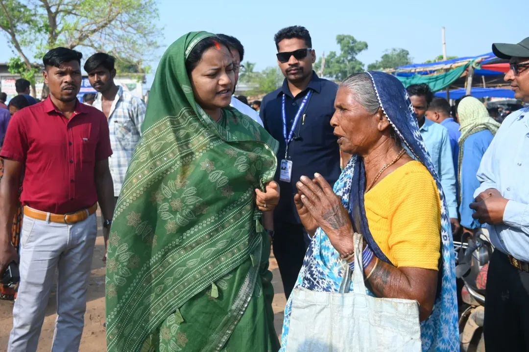 लक्ष्मी राजवाड़े की पहल रंग लाई: सिलफिली मंडी में ट्रांसफार्मर शिफ्ट, व्यापारियों को मिली बड़ी राहत