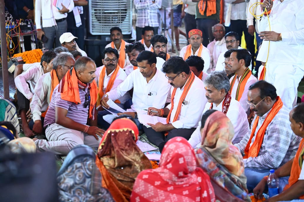 उप मुख्यमंत्री श्री विजय शर्मा ने दी विकास कार्यों की बड़ी सौगात, 4.36 करोड़ रूपए लागत के सड़क पुल-पुलिया निर्माण का किया भूमिपूजन