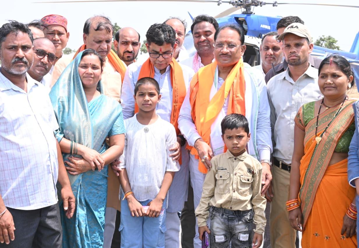 चिरायु योजना से मिली नई जिंदगी: समीरा और नितिन ने मुख्यमंत्री को थैंक यू कार्ड देकर जताया आभार