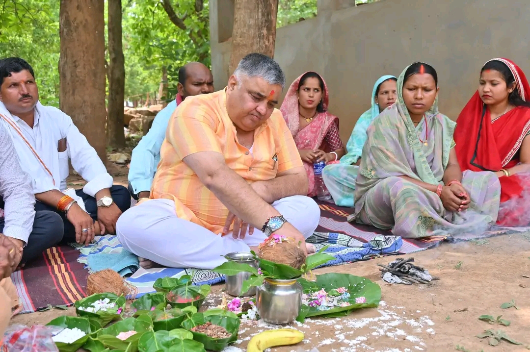 छत्तीसगढ़ की धार्मिक विरासत के संरक्षण और विकास के लिए राज्य सरकार प्रतिबद्ध- धर्मस्व मंत्री राजेश अग्रवाल