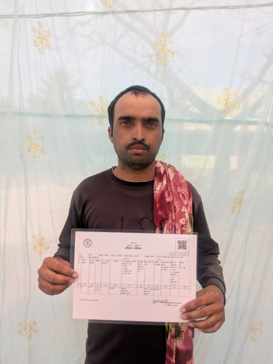 सुशासन तिहार-2026: स्वामित्व योजना अंतर्गत अधिकार अभिलेख मिलने से तुकाराम वर्मा के जीवन में आई नई उम्मीद सुशासन तिहार-2026: स्वामित्व योजना अंतर्गत अधिकार अभिलेख मिलने से तुकाराम वर्मा के जीवन में आई नई उम्मीद