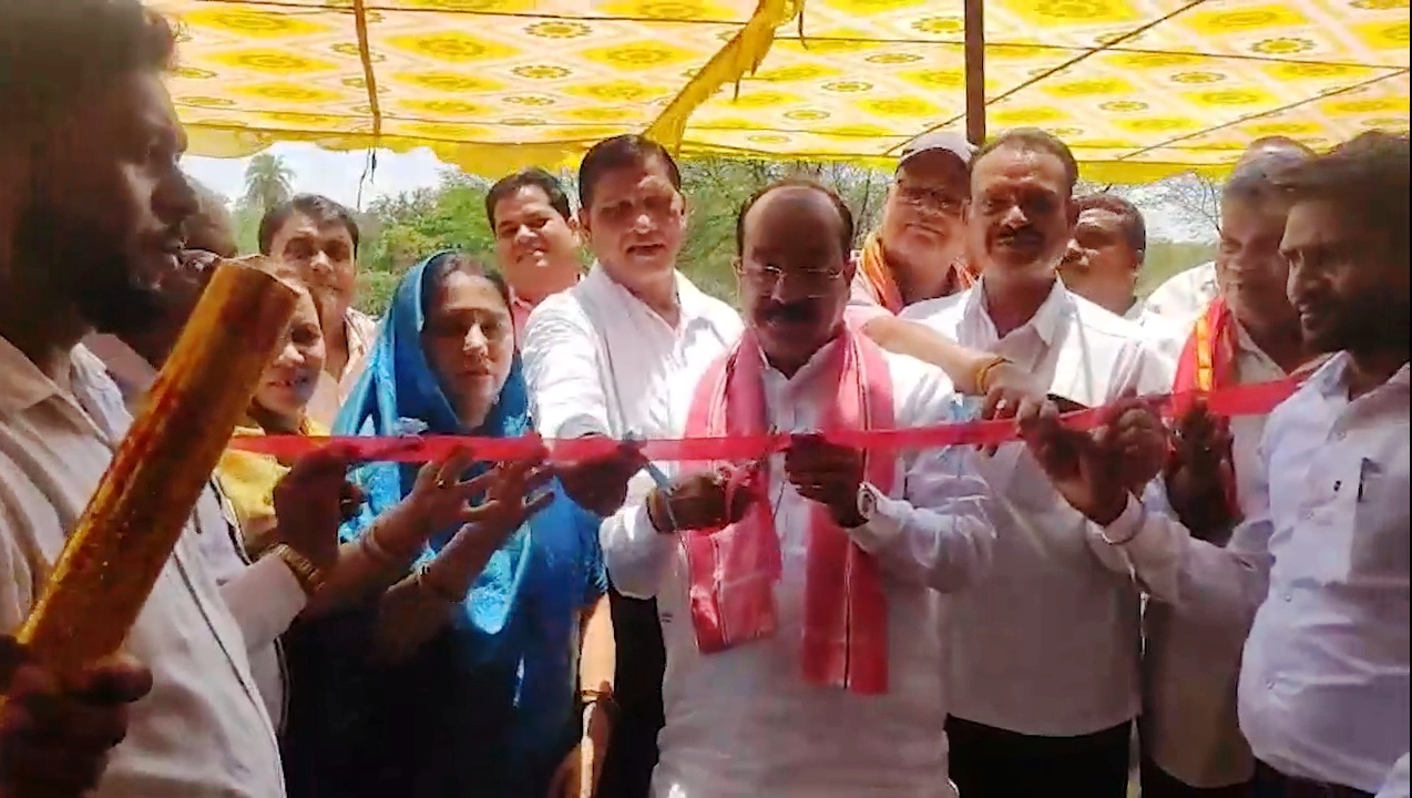 उप मुख्यमंत्री श्री अरुण साव ने व्यावसायिक परिसर का किया लोकार्पण
