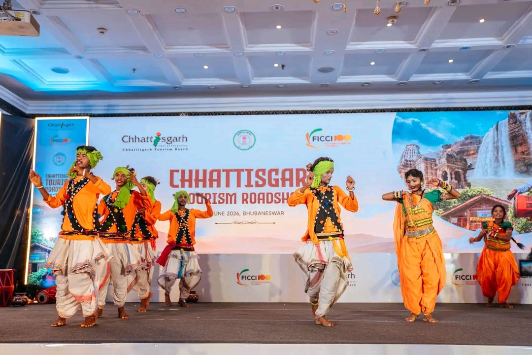 भुवनेश्वर में छत्तीसगढ़ पर्यटन का रोड शो : पर्यटन, संस्कृति और निवेश की संभावनाओं का भव्य प्रदर्शन भुवनेश्वर में छत्तीसगढ़ पर्यटन का रोड शो : पर्यटन, संस्कृति और निवेश की संभावनाओं का भव्य प्रदर्शन