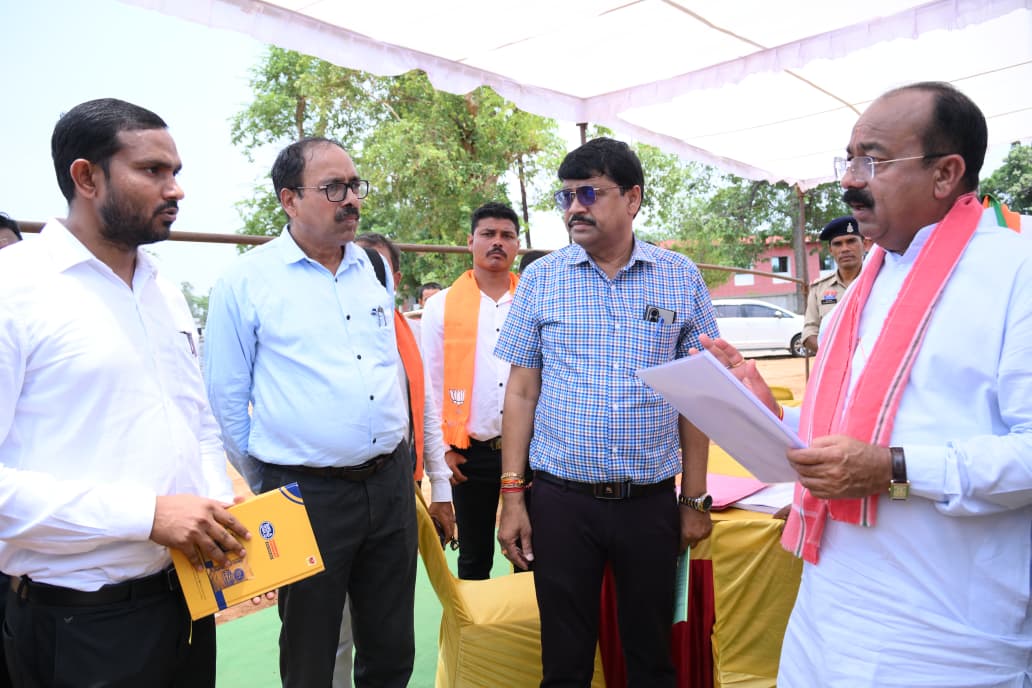 सुकमा को मिलेगी विकास की बड़ी सौगात: 86 करोड़ की जल योजना और आधुनिक स्पोर्ट्स कॉम्प्लेक्स का अरुण साव ने किया निरीक्षण