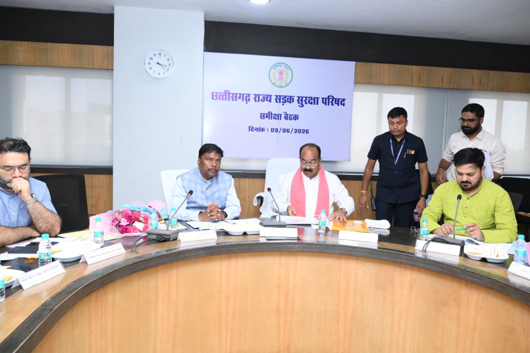 तकनीक, प्रशिक्षण और सख्त निगरानी से सड़क हादसों पर लगाम की तैयारी तकनीक, प्रशिक्षण और सख्त निगरानी से सड़क हादसों पर लगाम की तैयारी
