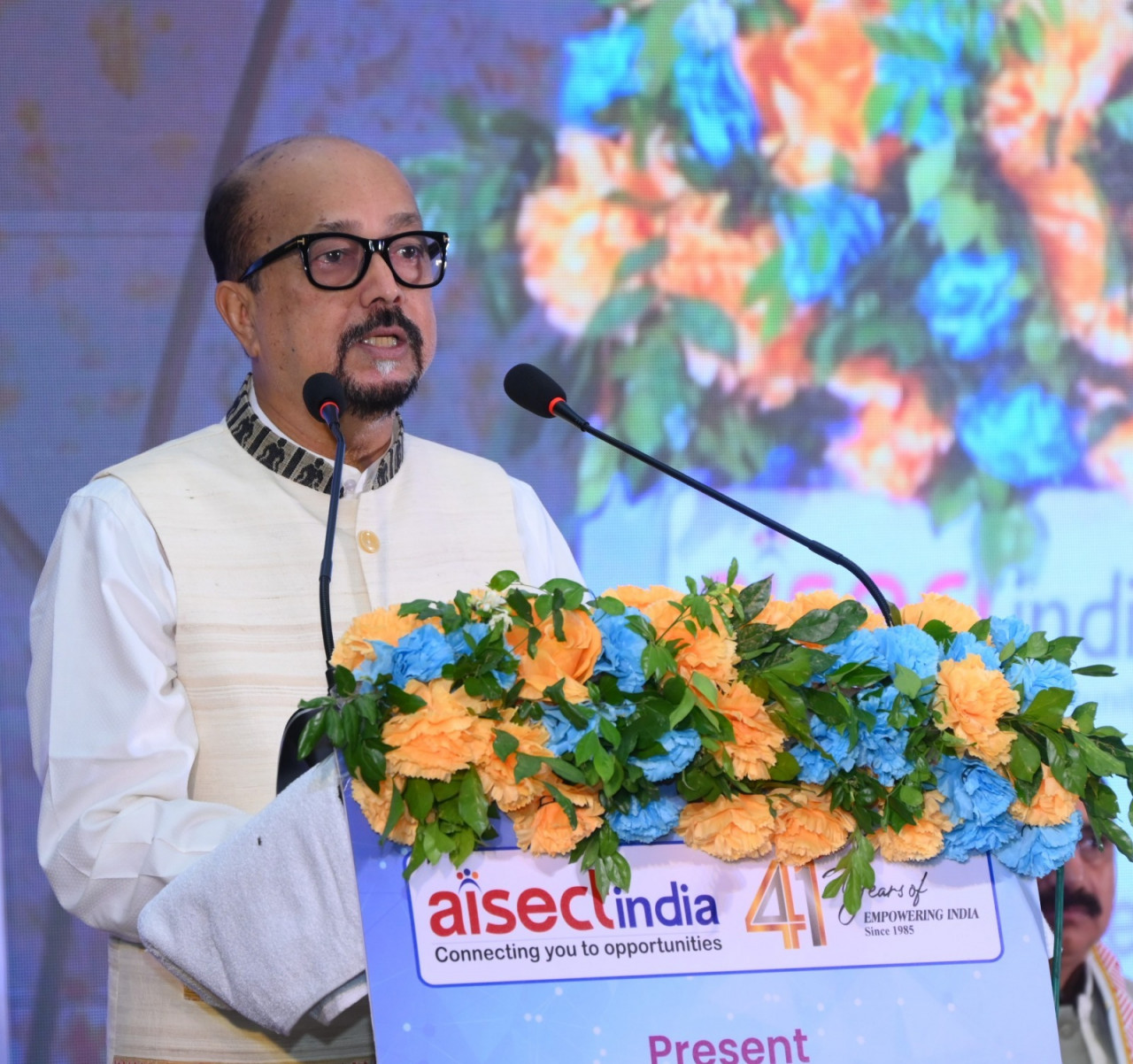 आर्टिफिशियल इंटेलिजेंस सहायक है, मानव बुद्धि का विकल्प नहीं -श्री डेका