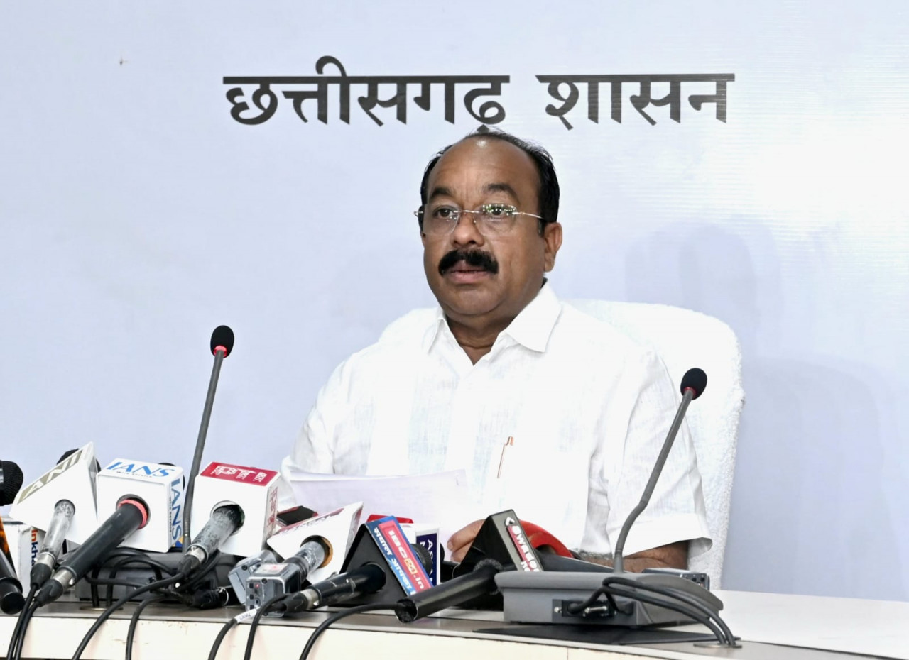 उप मुख्यमंत्री श्री अरुण साव ने कैबिनेट की बैठक में लिए गए निर्णयों की जानकारी दी उप मुख्यमंत्री श्री अरुण साव ने कैबिनेट की बैठक में लिए गए निर्णयों की जानकारी दी