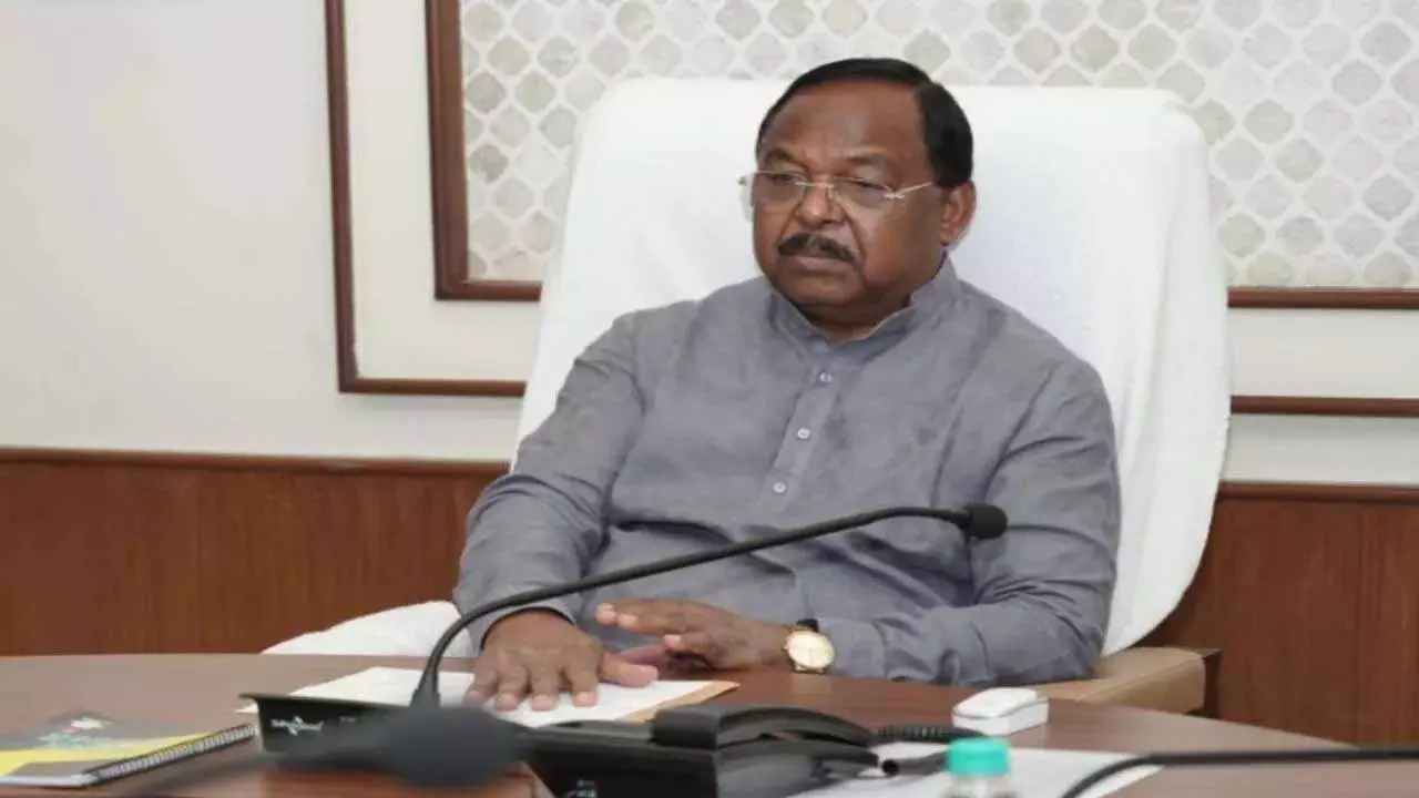 प्रशासनिक जगत के स्तंभ बी.के.एस. रे के निधन से शोक की लहर: कृषि मंत्री रामविचार नेताम ने बताया अपूरणीय क्षति