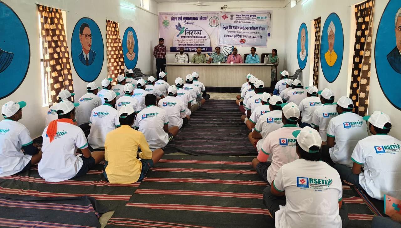 प्रदेश के जिला जेलों में बंदियों को आत्मनिर्भर बनाने की पहल को मिल रही गति
