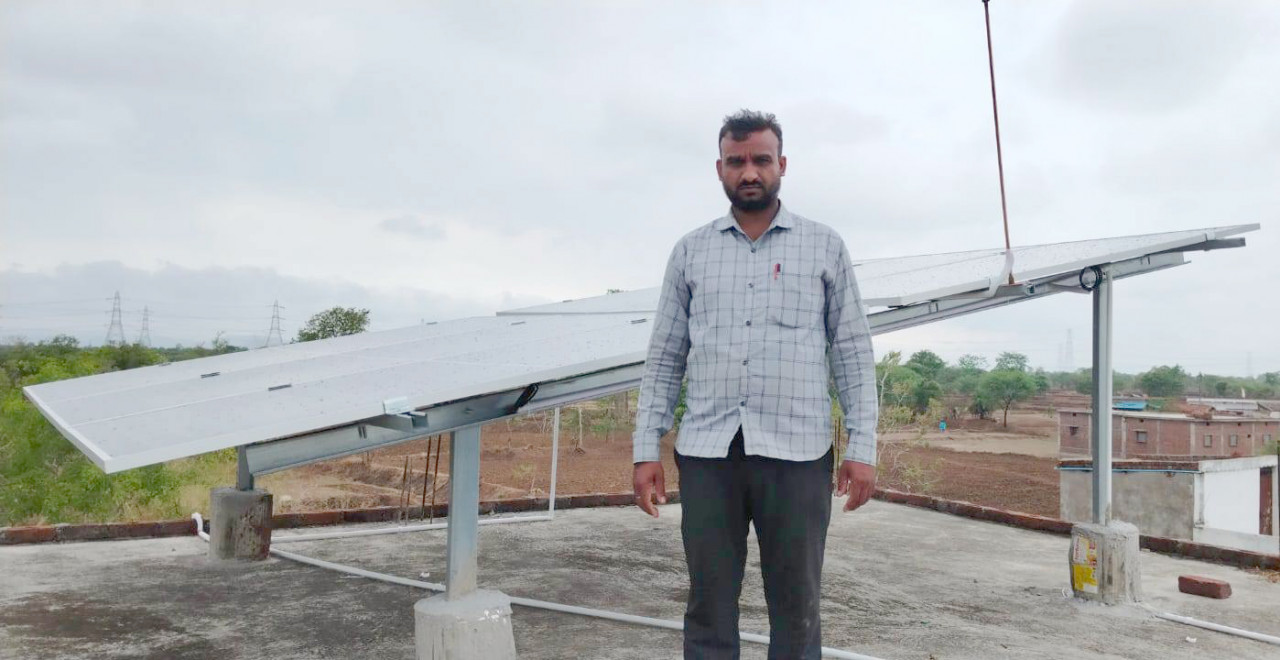 सरपंच ने पूरे गांव को दिखाई सौर ऊर्जा से आत्मनिर्भरता की राह