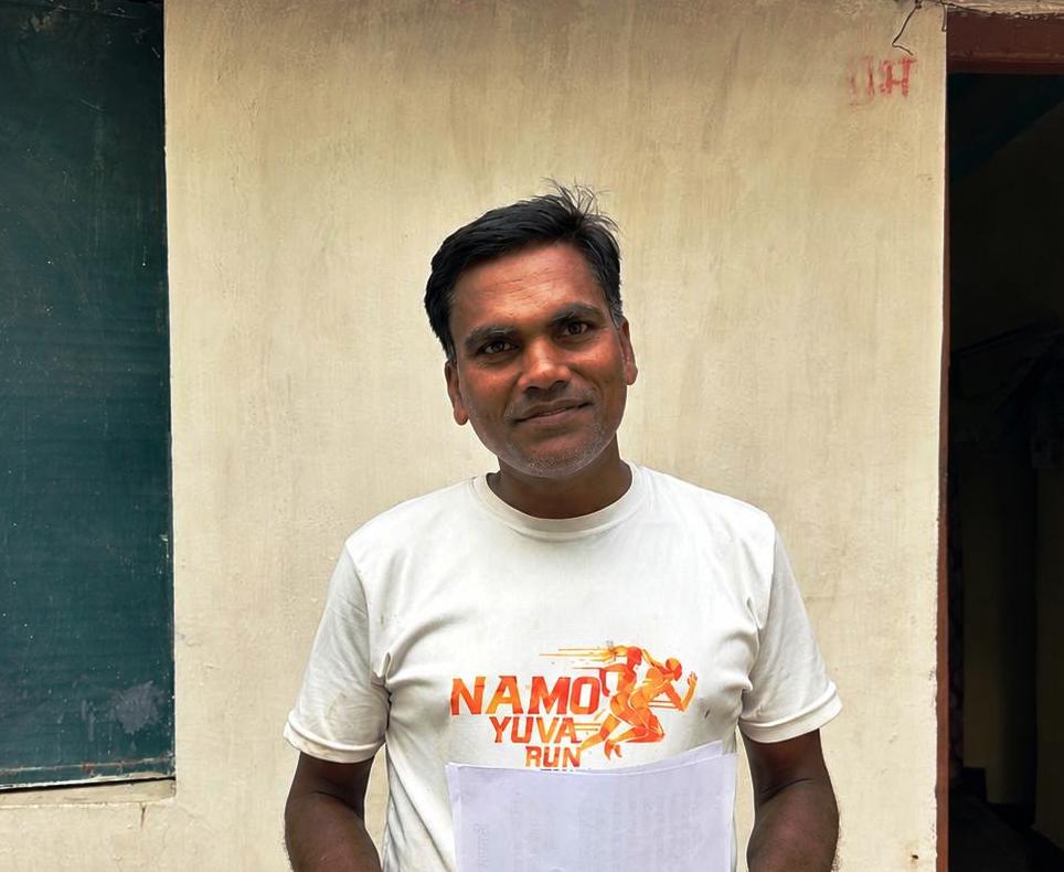 मुख्यमंत्री हेल्पलाइन 1076 से बच्चों के आय, जाति एवं निवास प्रमाण पत्र बनने पर हीरालाल कश्यप को मिली राहत