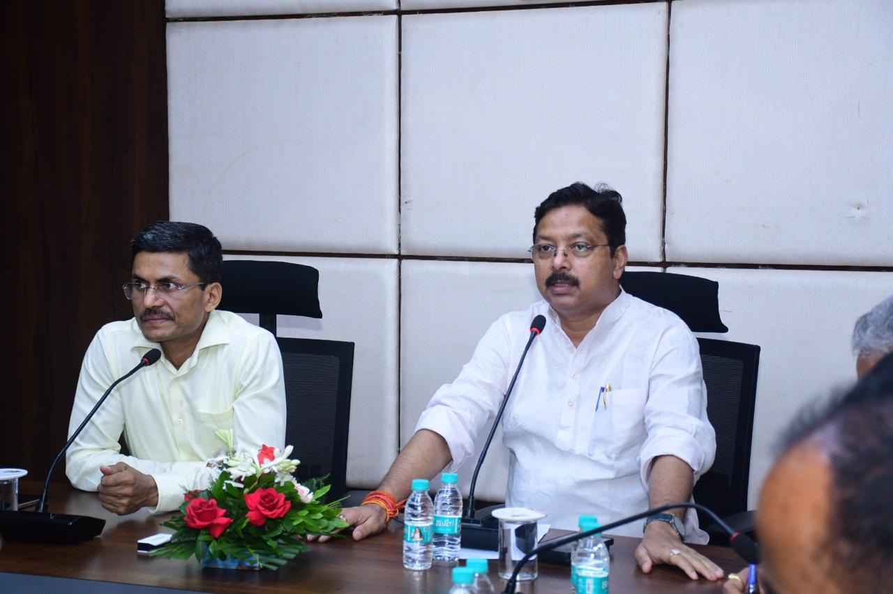 निर्माण कार्यों की गुणवत्ता, समय-सीमा और त्वरित भुगतान पर छत्तीसगढ़ गृह निर्माण एवं अधोसरंचना विकास मण्डल की बड़ी पहल
