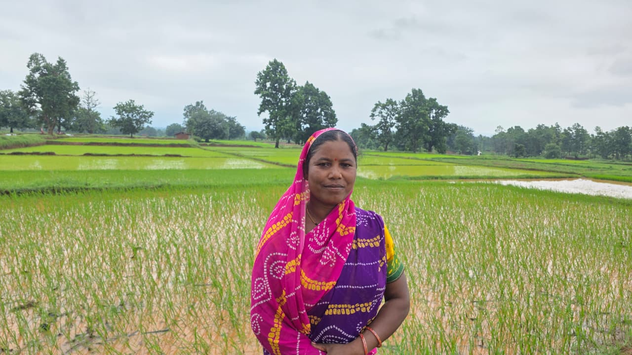 बिहान योजना से सशक्त हुईं मीरा बाई, कृषि और मत्स्य पालन से बनीं आत्मनिर्भर
