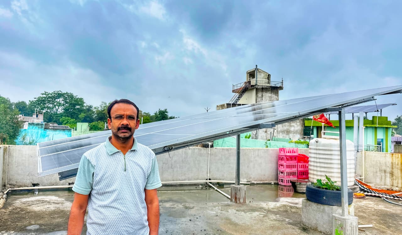 प्रधानमंत्री सूर्यघर मुफ्त बिजली योजना से श्री होमेश्वर प्रसाद जायसवाल को मिली राहत, शून्य हुआ बिजली बिल प्रधानमंत्री सूर्यघर मुफ्त बिजली योजना से श्री होमेश्वर प्रसाद जायसवाल को मिली राहत, शून्य हुआ बिजली बिल
