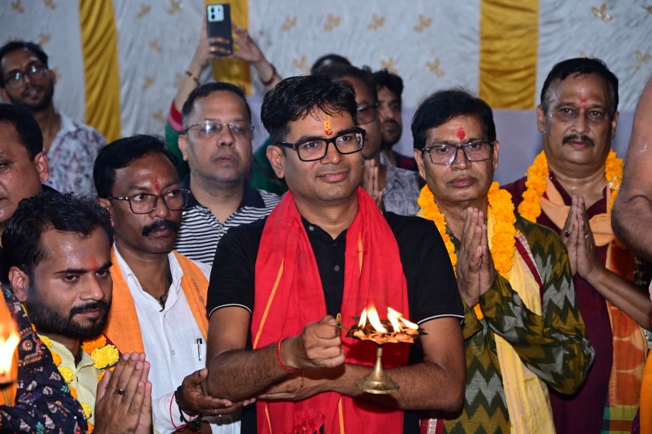 भगवान जगन्नाथ के दर्शन कर वित्त मंत्री श्री ओपी चौधरी ने प्रदेशवासियों की सुख-समृद्धि की कामना की