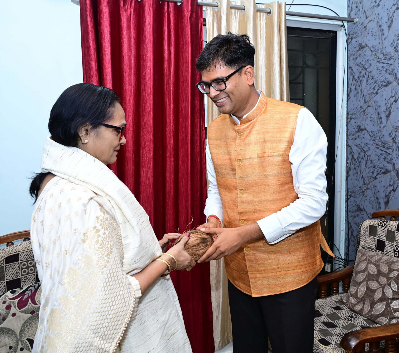 सेवा और सुशासन के 12 वर्ष: वित्त मंत्री श्री ओपी चौधरी ने विशेष जनसंपर्क अभियान के तहत प्रबुद्धजनों से किया आत्मीय संवाद सेवा और सुशासन के 12 वर्ष: वित्त मंत्री श्री ओपी चौधरी ने विशेष जनसंपर्क अभियान के तहत प्रबुद्धजनों से किया आत्मीय संवाद
