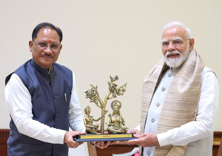 प्रधानमंत्री श्री नरेंद्र मोदी से मुख्यमंत्री श्री विष्णु देव साय ने की भेंट, छत्तीसगढ़ के विकास और ‘बस्तर विजन’ पर हुई विस्तृत चर्चा