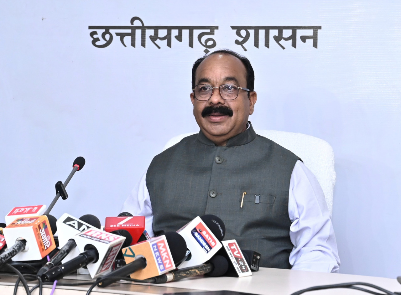 उप मुख्यमंत्री श्री अरुण साव ने कैबिनेट की बैठक में लिए गए निर्णयों की जानकारी दी उप मुख्यमंत्री श्री अरुण साव ने कैबिनेट की बैठक में लिए गए निर्णयों की जानकारी दी