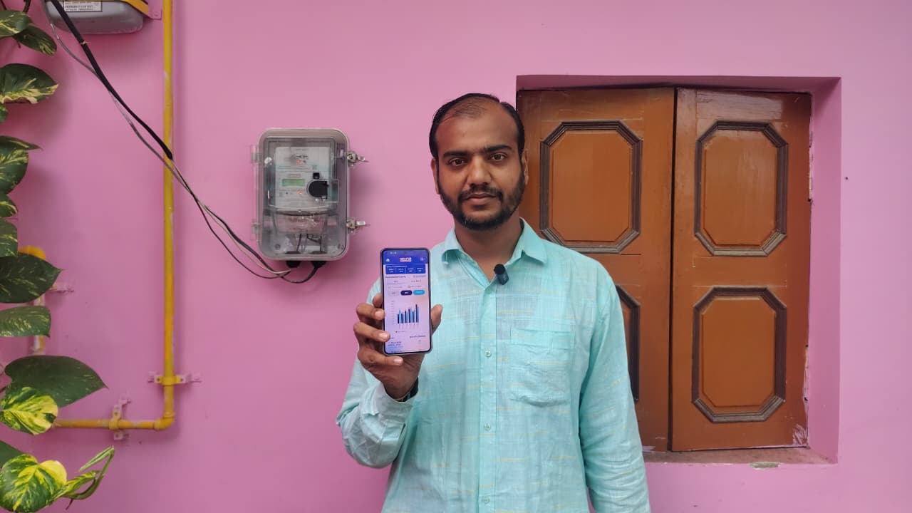 स्मार्ट मीटर बना बिजली उपभोक्ताओं का भरोसेमंद साथी, मनेन्द्रगढ़ के अंकुर जैन ने साझा किए डिजिटल सुविधा के अनुभव