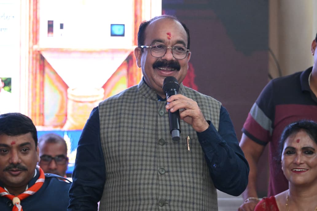 उप मुख्यमंत्री श्री अरुण साव ने अन्नपूर्ति ग्रेन एटीएम का किया शुभारंभ