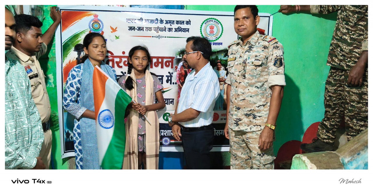 शहीद के घर पहुंचा तिरंगा, एसडीएम ने किया शहादत को नमन