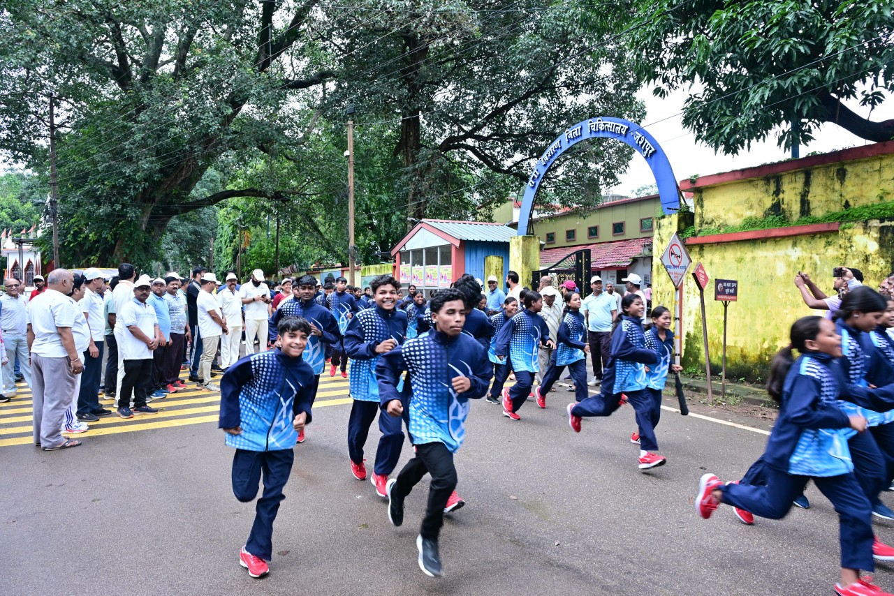 वंदे मातरम् के जयघोष से गूंजा जशपुर, स्वतंत्रता दौड़ में उमड़ा जनसैलाब